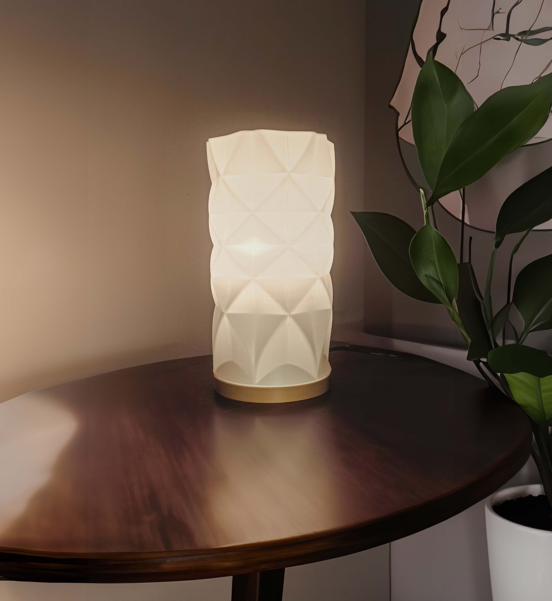 Lámpara Prisma Base Color Madera - Imagen 4